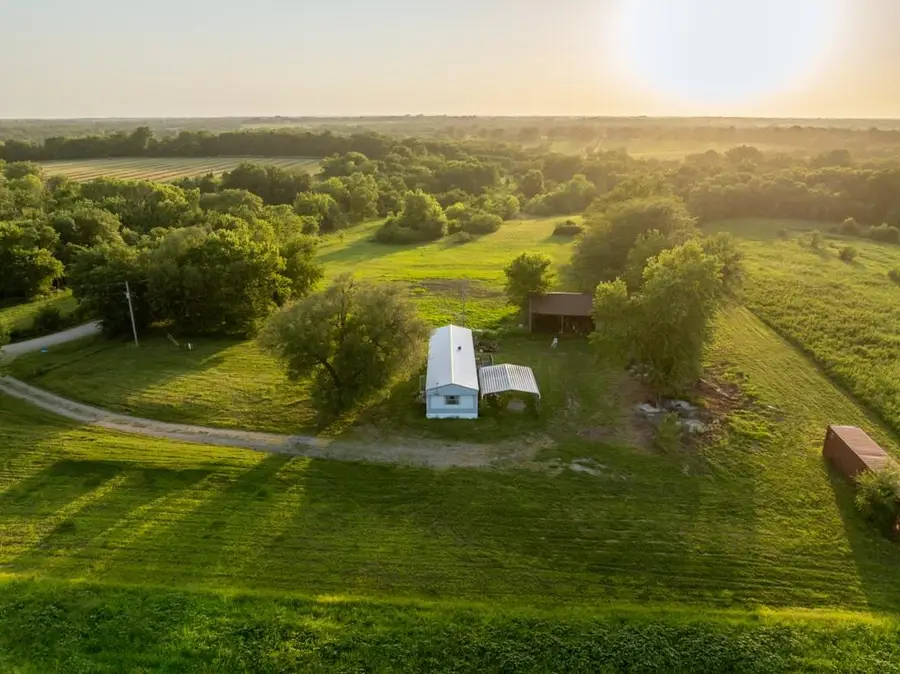 S Famuliner Road, Garden City, MO 64747 - #3