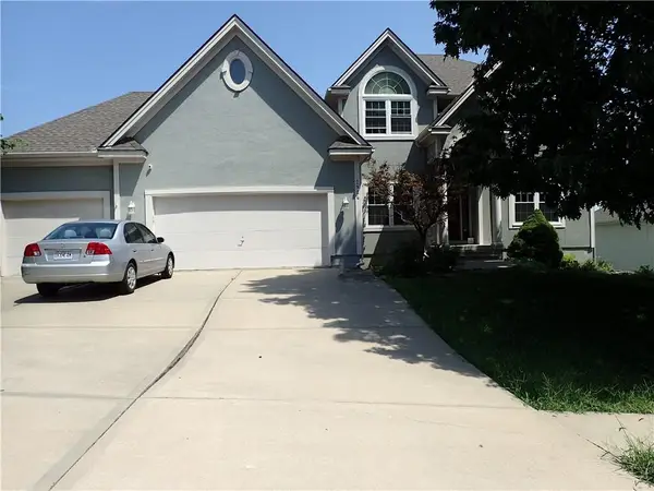 2924 SW Silverspur Road, Lee's Summit, MO 64081
