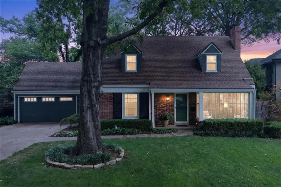 5649 Norwood Street, Fairway, KS 66205 - #2