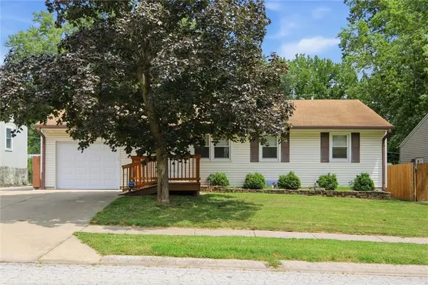 4009 S Spring Street, Independence, MO 64055