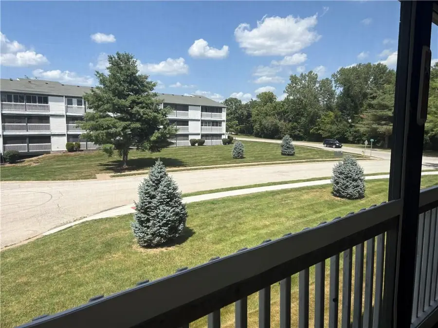 2317 NE 68th Street, Gladstone, MO 64118 - #2