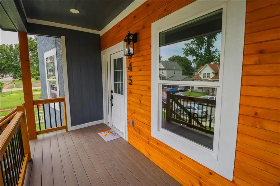 1045 Ann Avenue, Kansas City, KS 66102 - #3