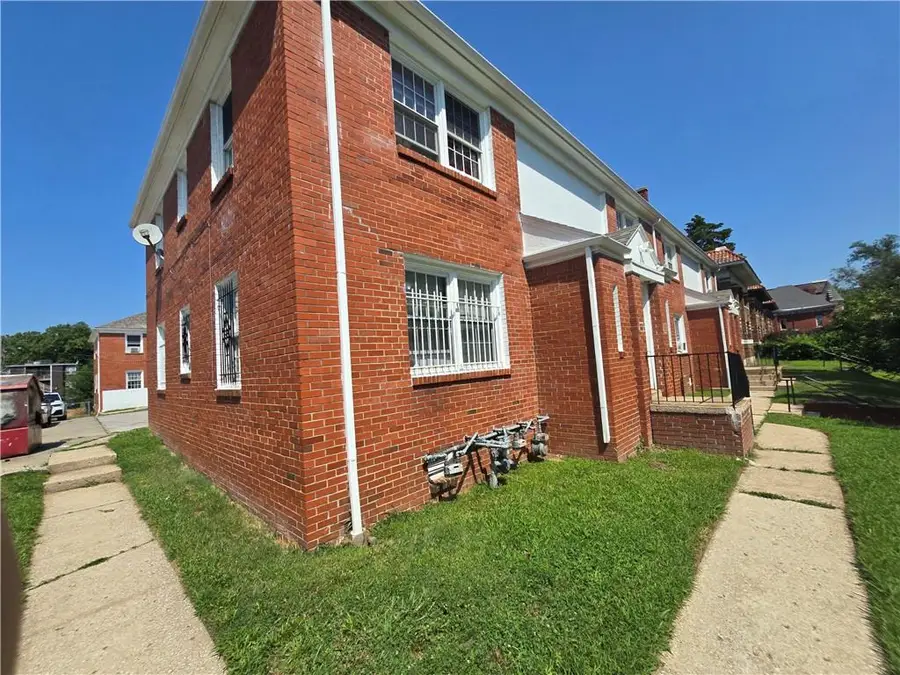 535 Bellefontaine Avenue, Kansas City, MO 64124 - #3