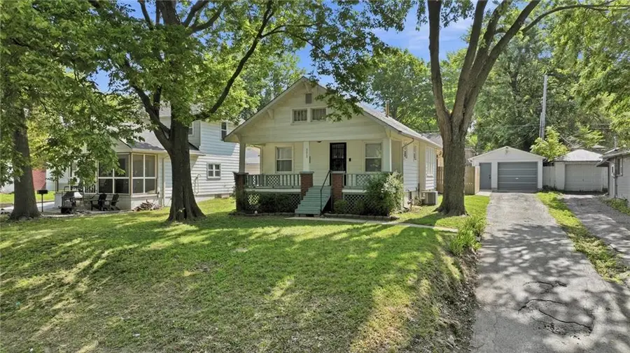 111 S Huttig Avenue, Independence, MO 64053 - #2