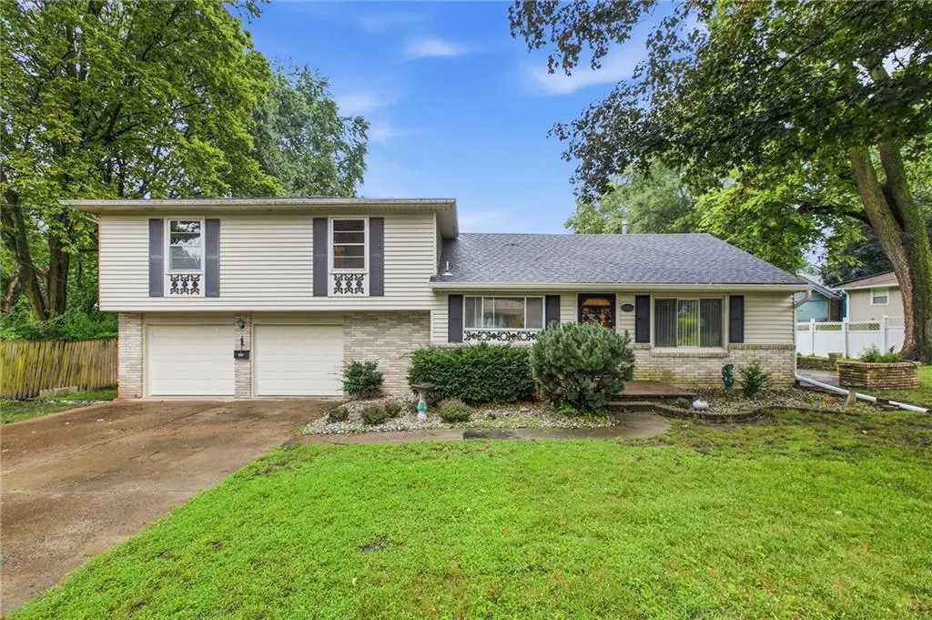 10801 E 64 Terrace, Raytown, MO 64133 - #1