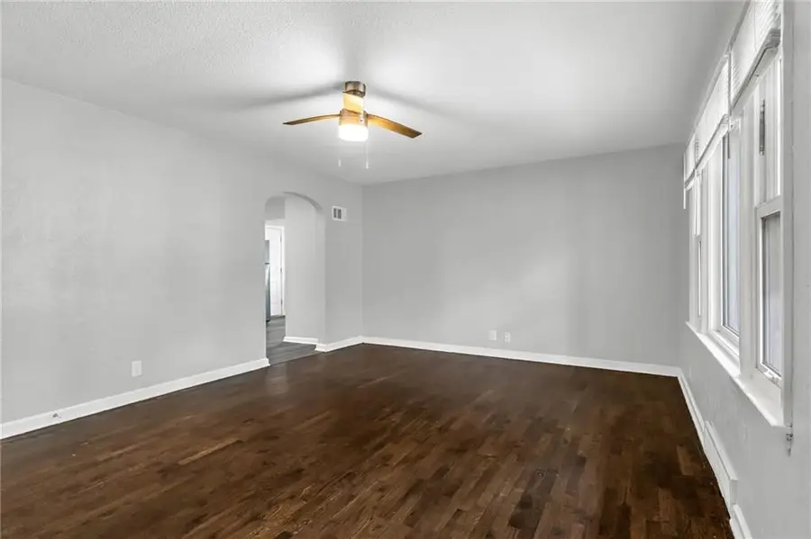 404 NE Grand Avenue, Lees Summit, MO 64063 - #3