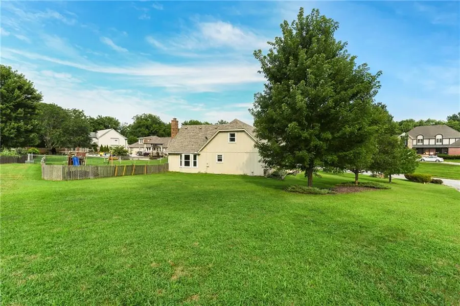 1100 SW 44th Street, Blue Springs, MO 64015 - #2
