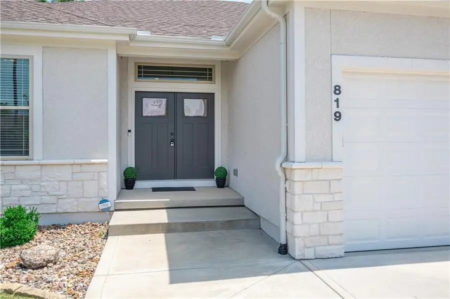 819 Old Paint Road, Raymore, MO 64083 - #3