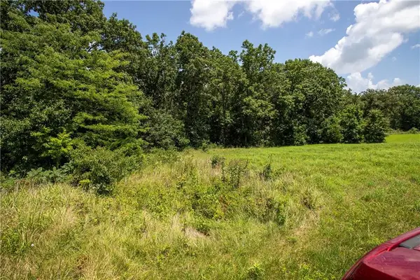 811 SE 600th Road, Knob Noster, MO 65336