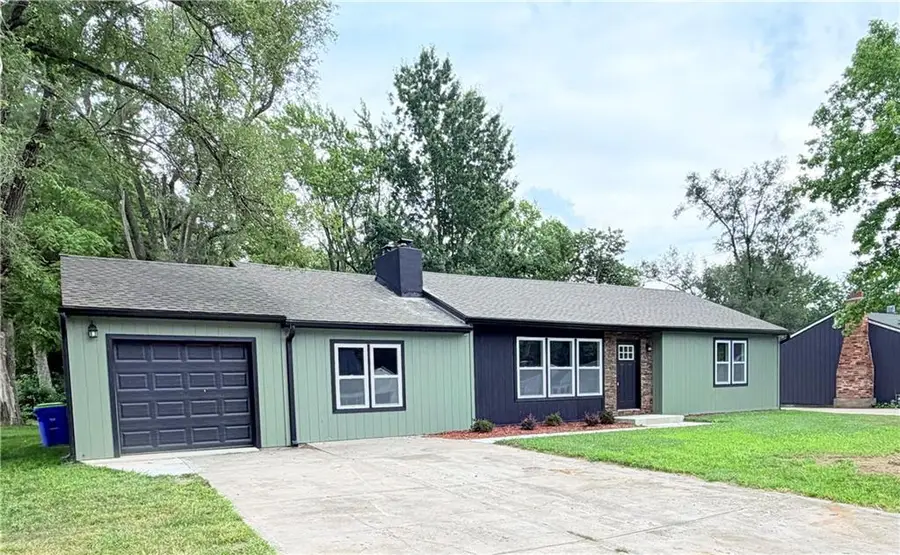 605 NE Douglas Street, Lees Summit, MO 64063 - #3