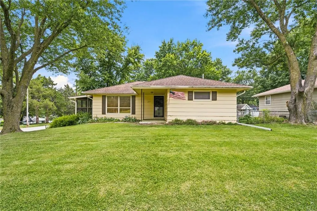 1403 Shawnee Street, Leavenworth, KS 66048 - #1