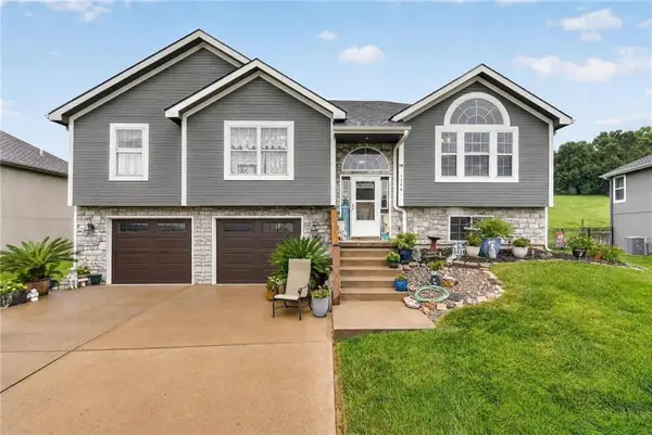 1206 Wildwood Street, Leavenworth, KS 66048