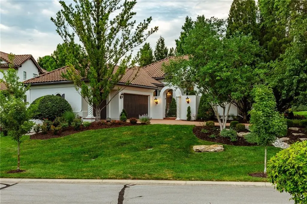 3240 W 138th Terrace, Leawood, KS 66224 - #1