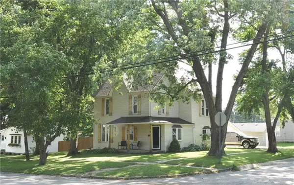 302 S Chestnut Street, Cameron, MO 64429