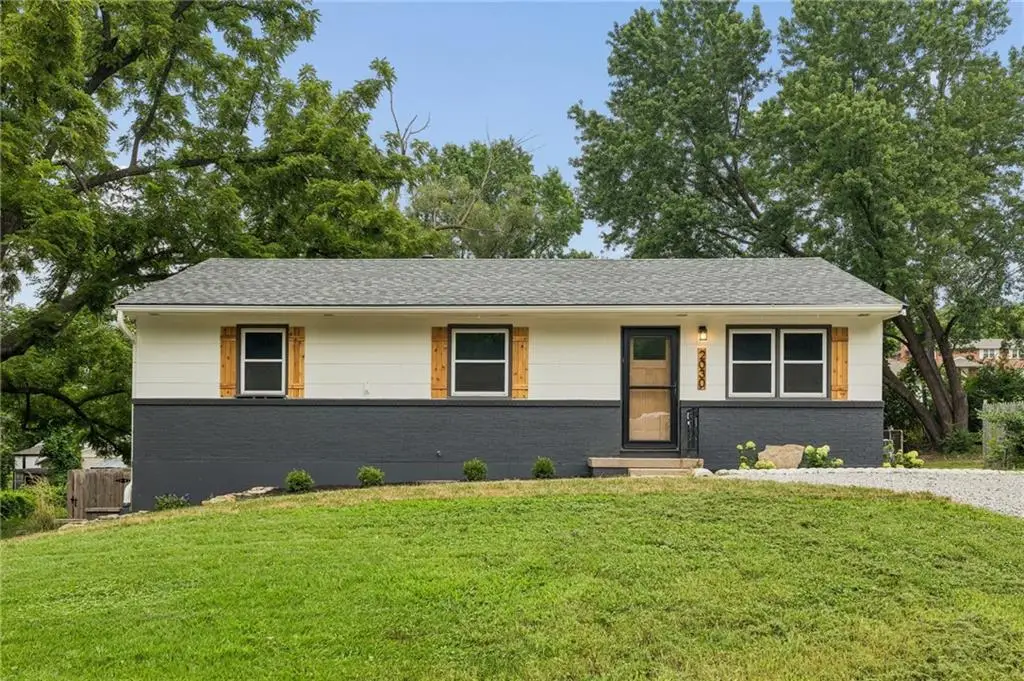 2030 NW 50th Street, Kansas City, MO 64151 - #1
