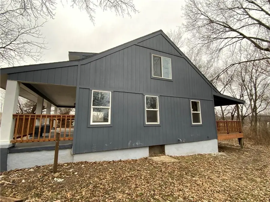 3046 N 27th Street, Kansas City, KS 66104 - #3