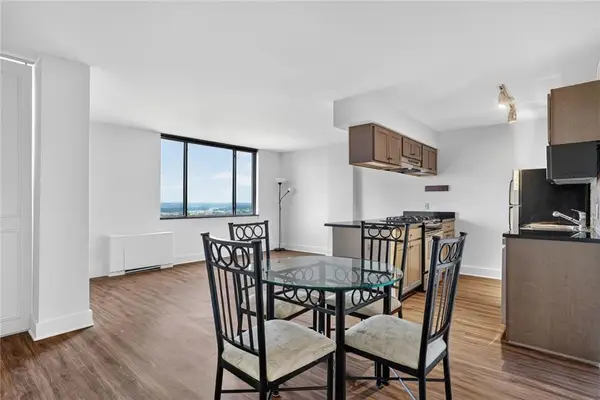 600 E 8th St Street #8H, Kansas City, MO 64106