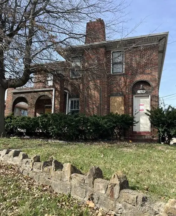 1500 Woodland Boulevard, Kansas City, KS 66106