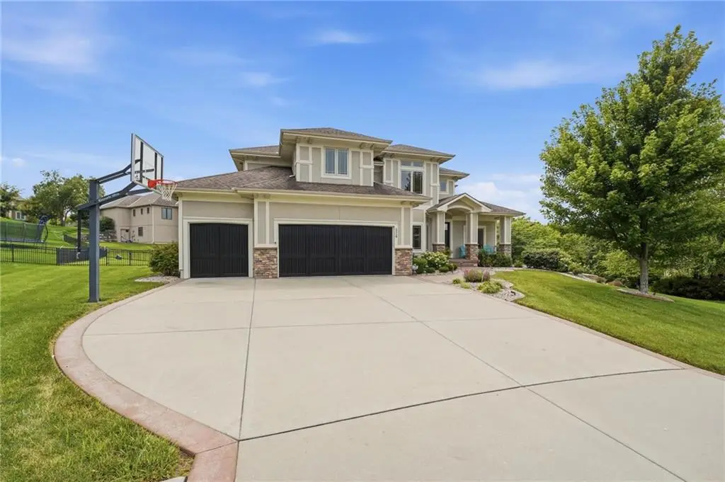 324 NW Thoreau Circle, Lees Summit, MO 64081 - #1