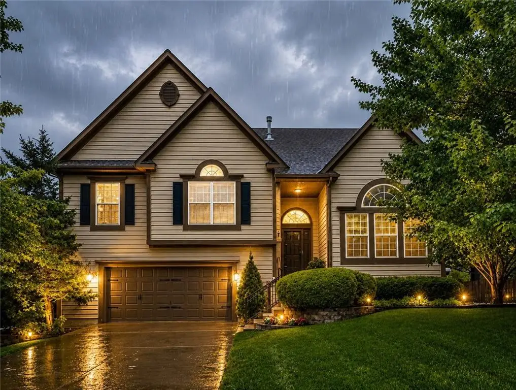 2340 W Trail Drive, Olathe, KS 66061 - #1