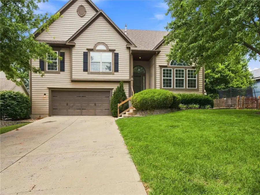 2340 W Trail Drive, Olathe, KS 66061 - #3