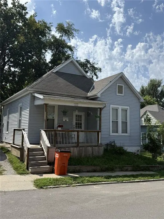 1412 N 10th Street, Saint Joseph, MO 64501 - #1