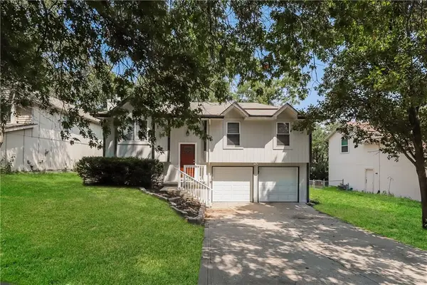 8311 N Everton Avenue, Kansas City, MO 64152