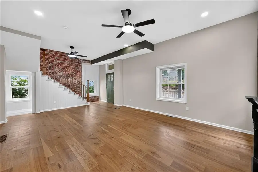 528 Park Avenue, Kansas City, MO 64124 - #3