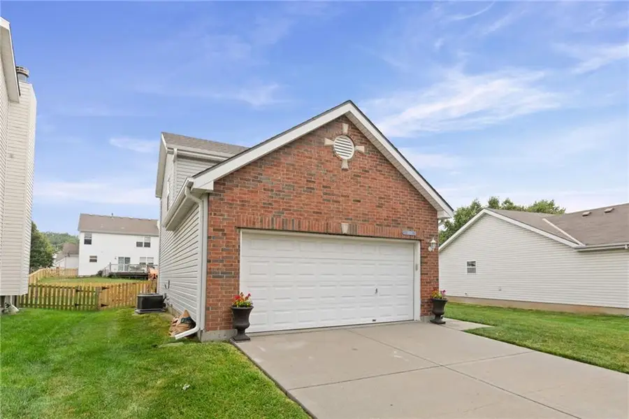 9824 N Overton Street, Kansas City, MO 64157 - #3