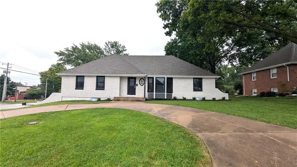 9909 E 76th Terrace, Raytown, MO 64138 - #1