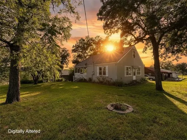 23142 Salley Drive, Warsaw, MO 65355
