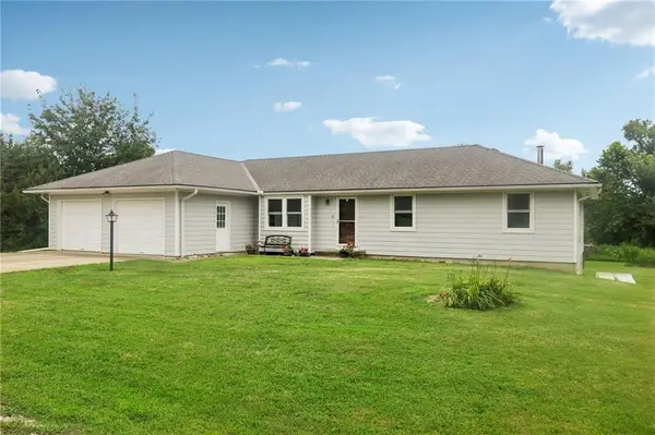 18591 Cantrell Road, Linwood, KS 66052