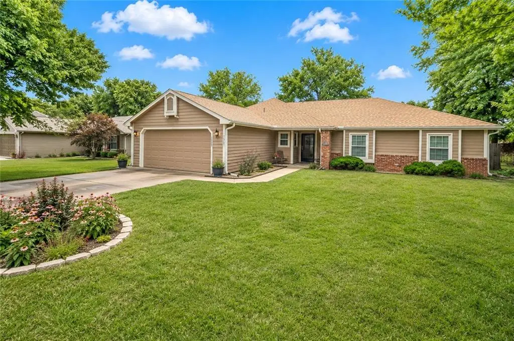 3916 Stetson Drive, Lawrence, KS 66049 - #1