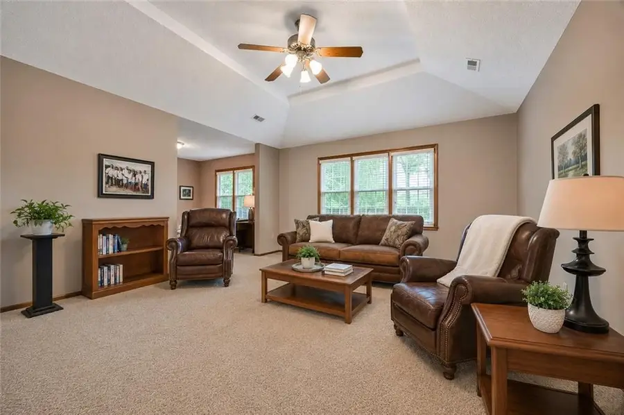 3916 Stetson Drive, Lawrence, KS 66049 - #3