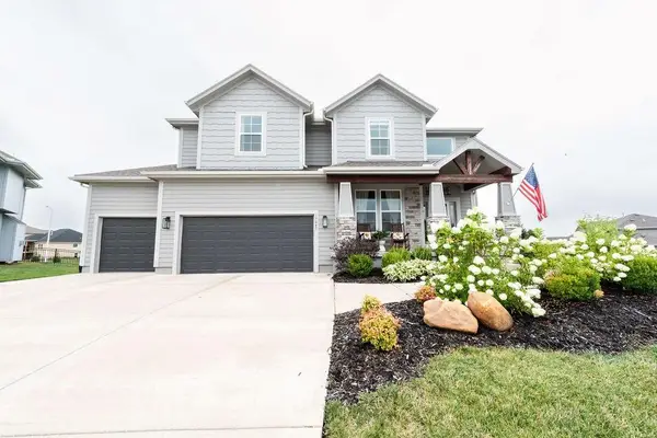 17647 W 163rd Terrace, Olathe, KS 66062