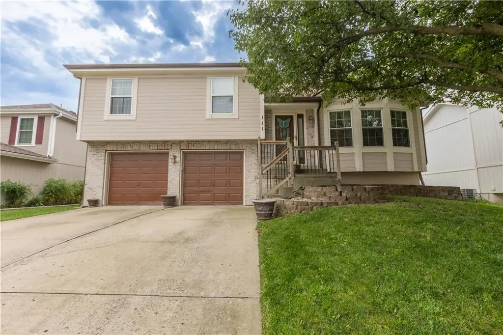 111 NW 114th Terrace, Kansas City, MO 64155 - #1