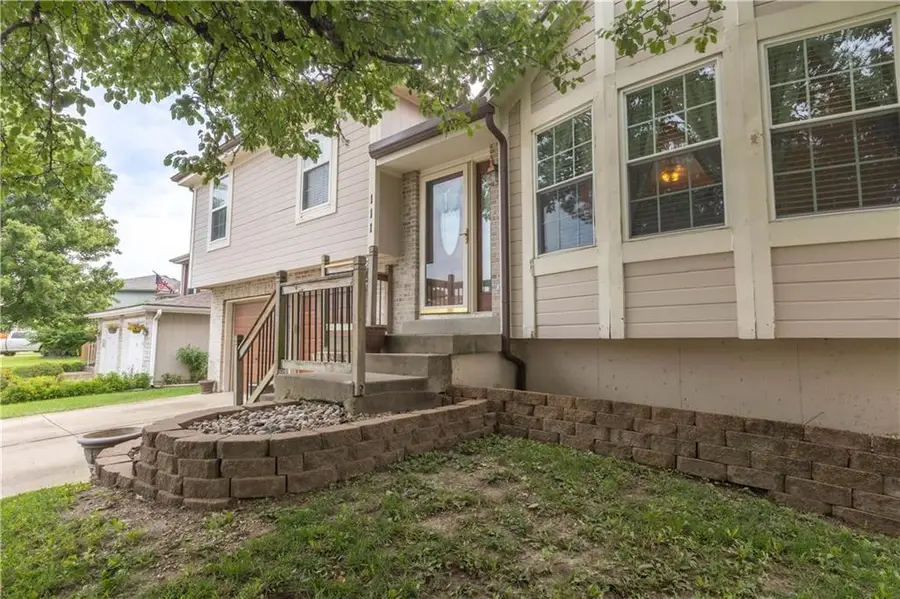 111 NW 114th Terrace, Kansas City, MO 64155 - #3