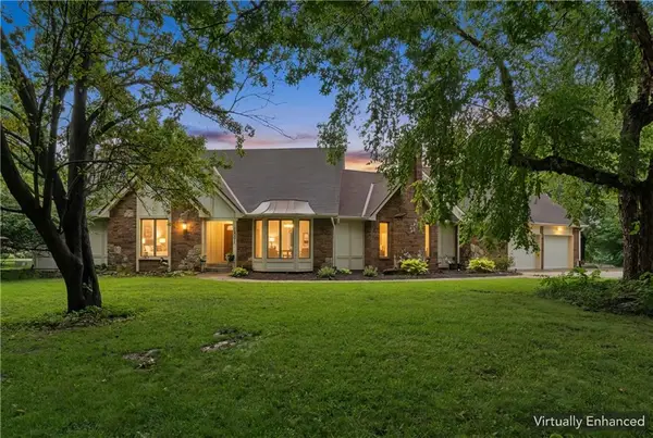 12301 Frost Road, Kansas City, MO 64138