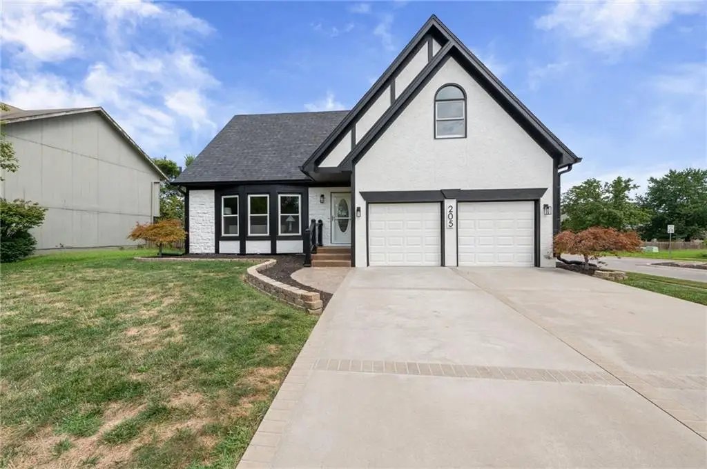 205 Johnston Parkway, Raymore, MO 64083 - #1