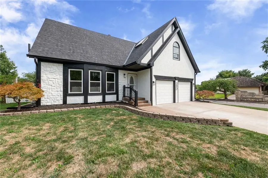 205 Johnston Parkway, Raymore, MO 64083 - #3