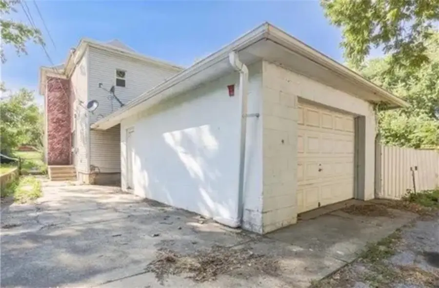 719 Indiana Avenue, Kansas City, MO 64124 - #3