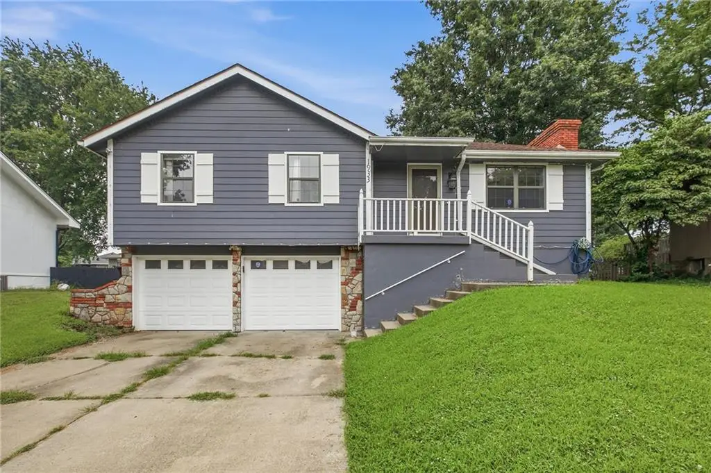 1933 NE Peters Drive, Lees Summit, MO 64063 - #1
