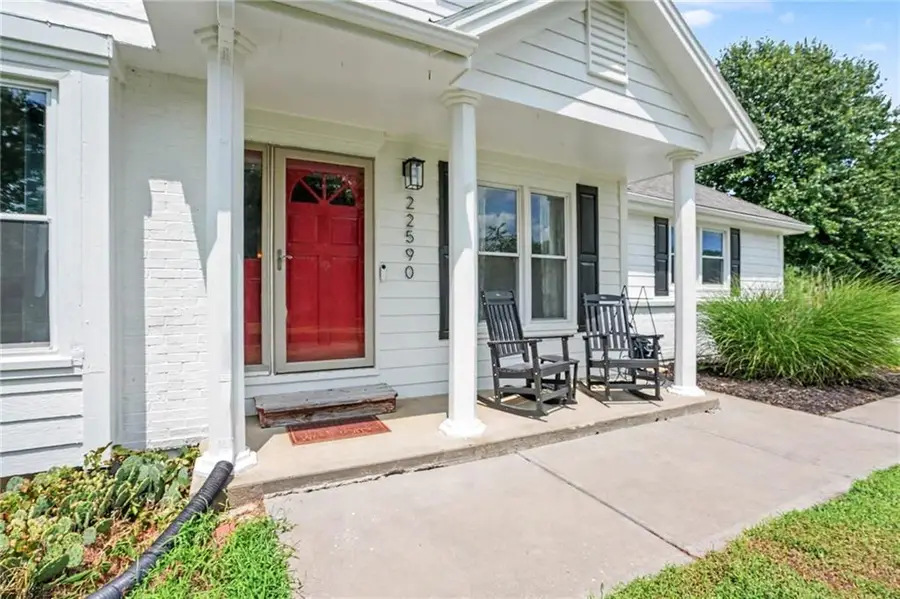 22590 Mcintyre Road, Leavenworth, KS 66048 - #3