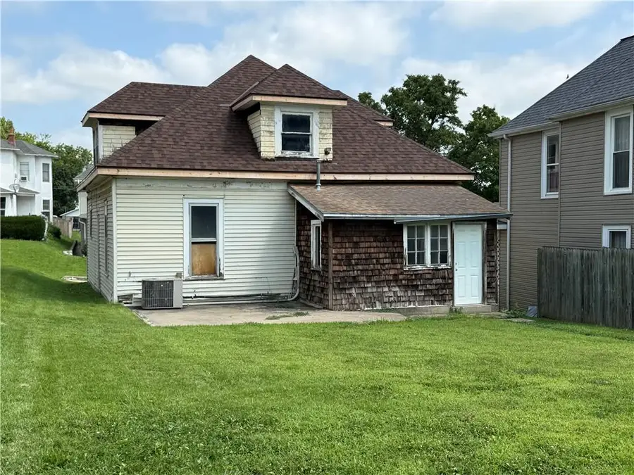 1014 Santa Fe Street, Atchison, KS 66002 - #2