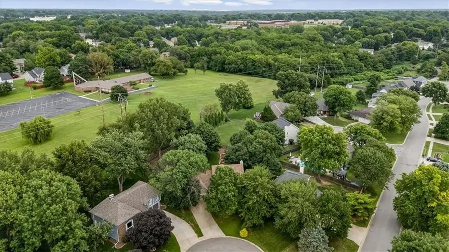 13424 W 70th Terrace, Shawnee, KS 66216 - #3