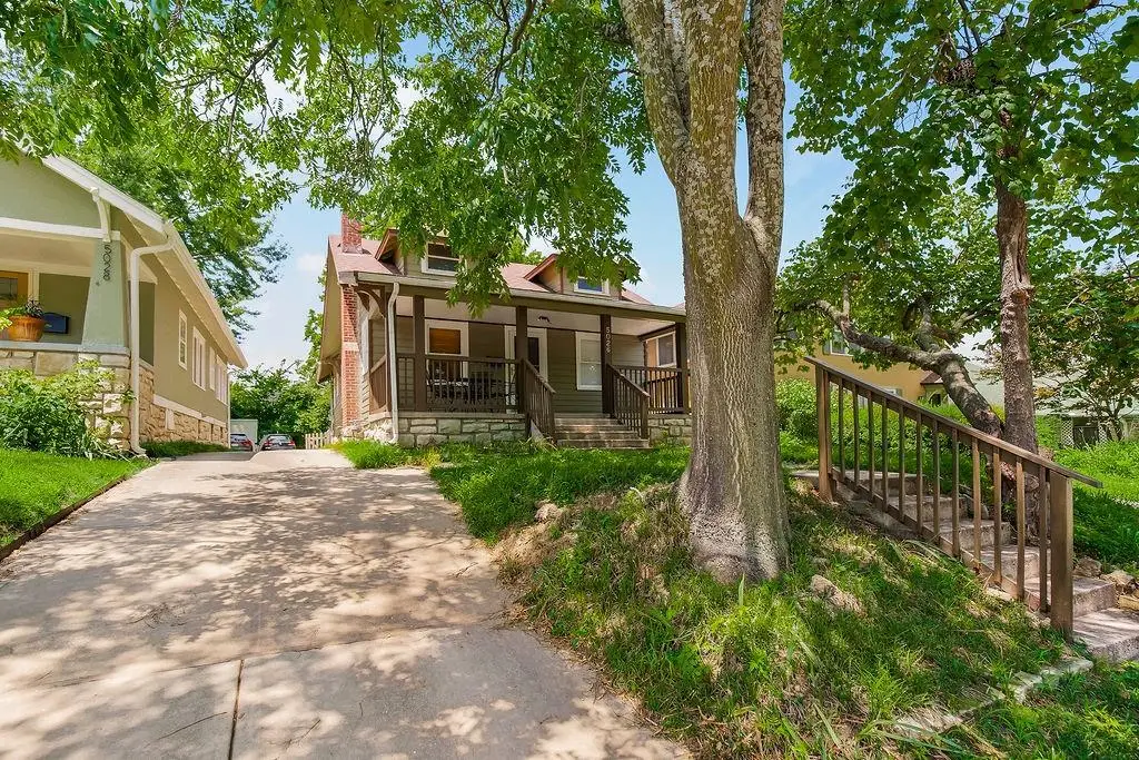 5026 Virginia Avenue, Kansas City, MO 64110 - #1