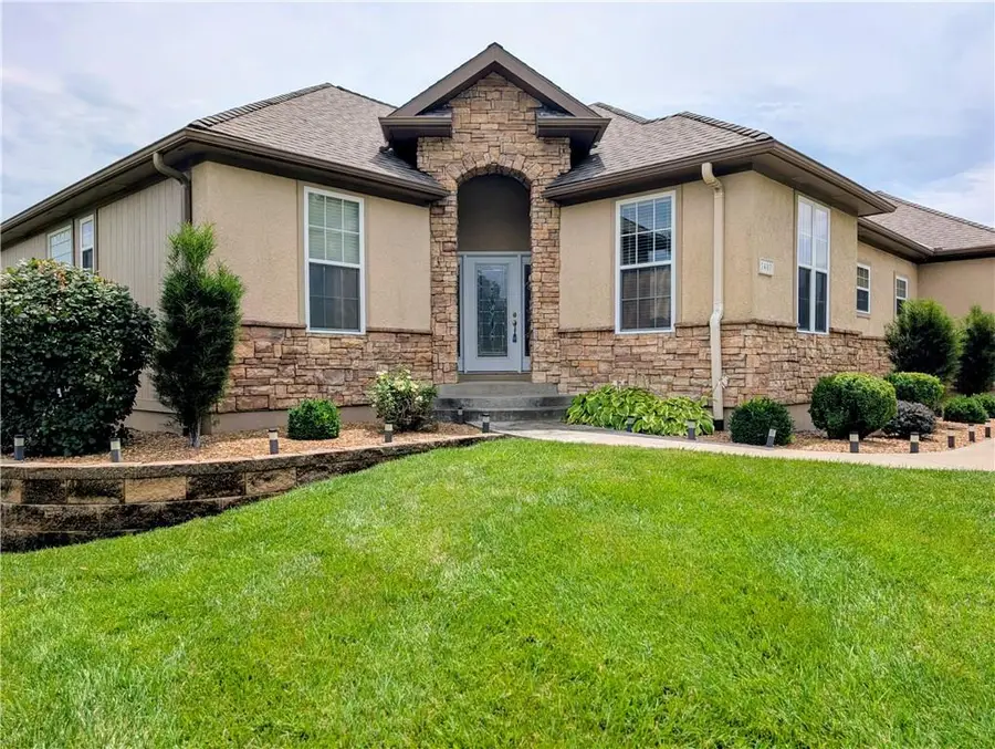 1407 Bear Creek Circle, Warrensburg, MO 64093 - #2