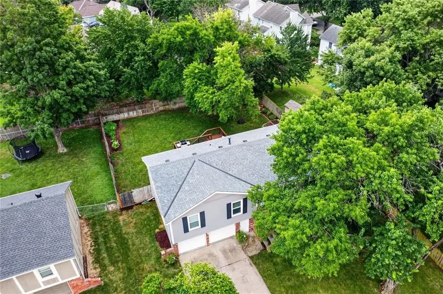 6033 Alden Street, Shawnee, KS 66216 - #2