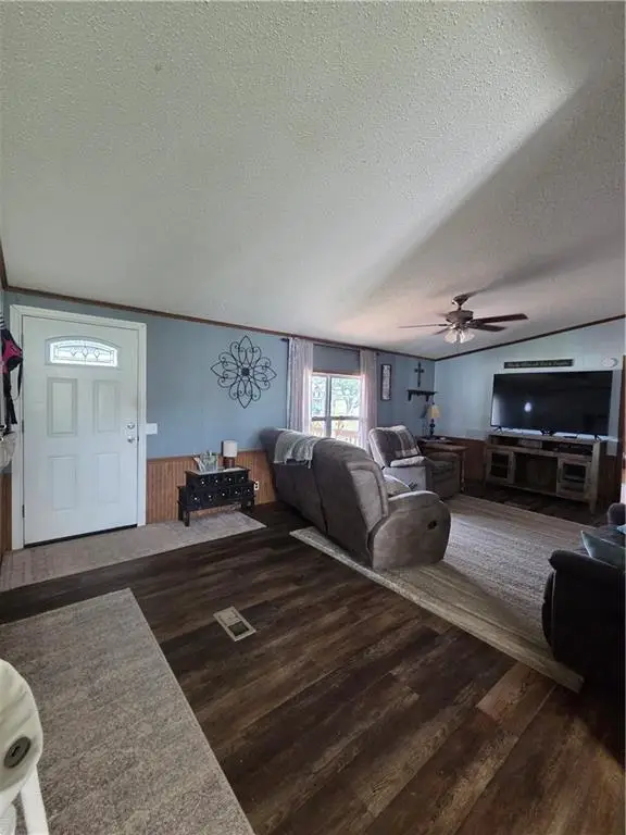 29231 W 375th Street, Osawatomie, KS 66064 - #2