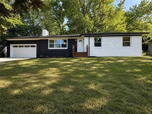 1001 W 93rd Street, Kansas City, MO 64114